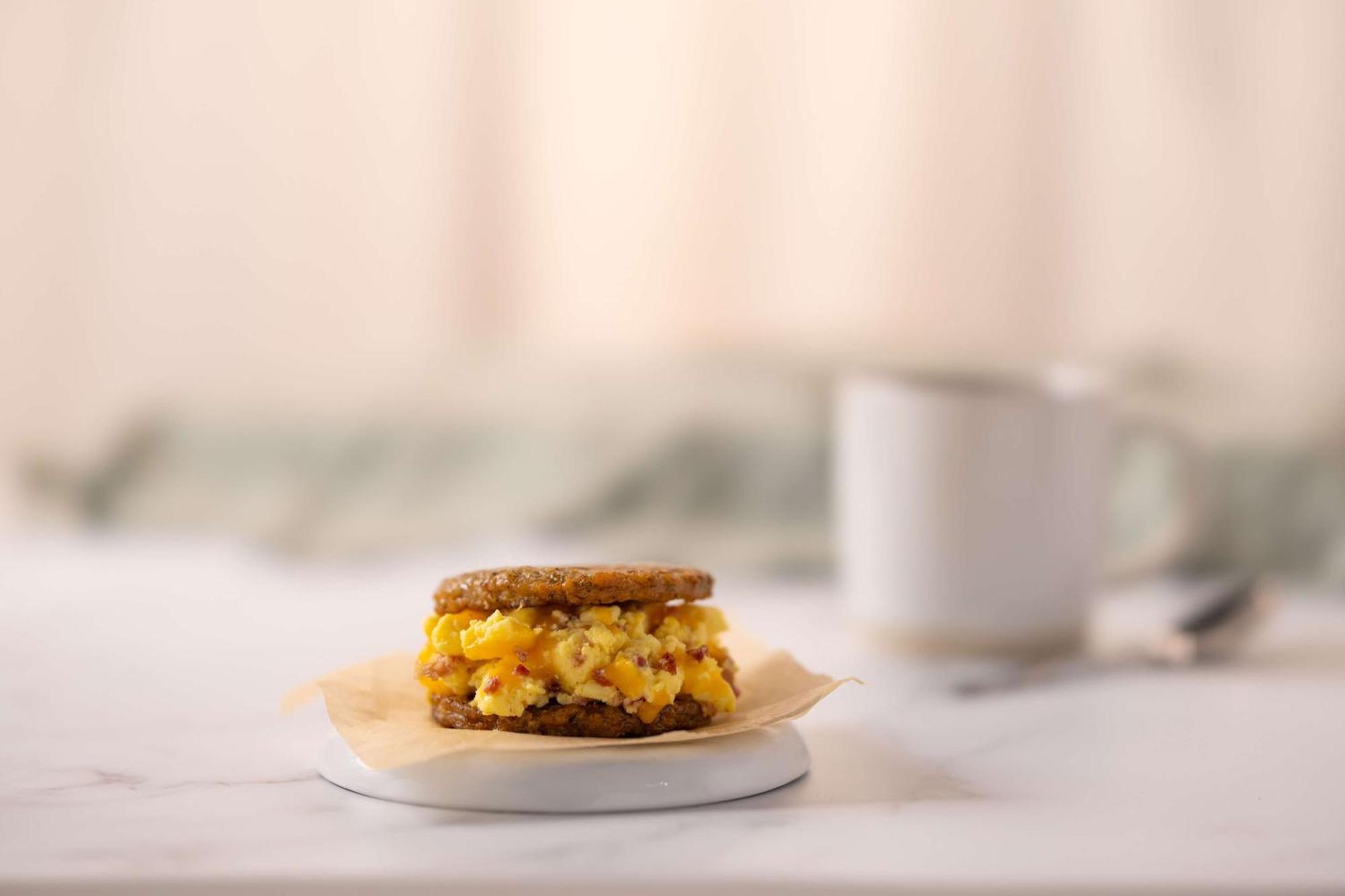 Drury Inn & Suites Meridian Bagian luar foto