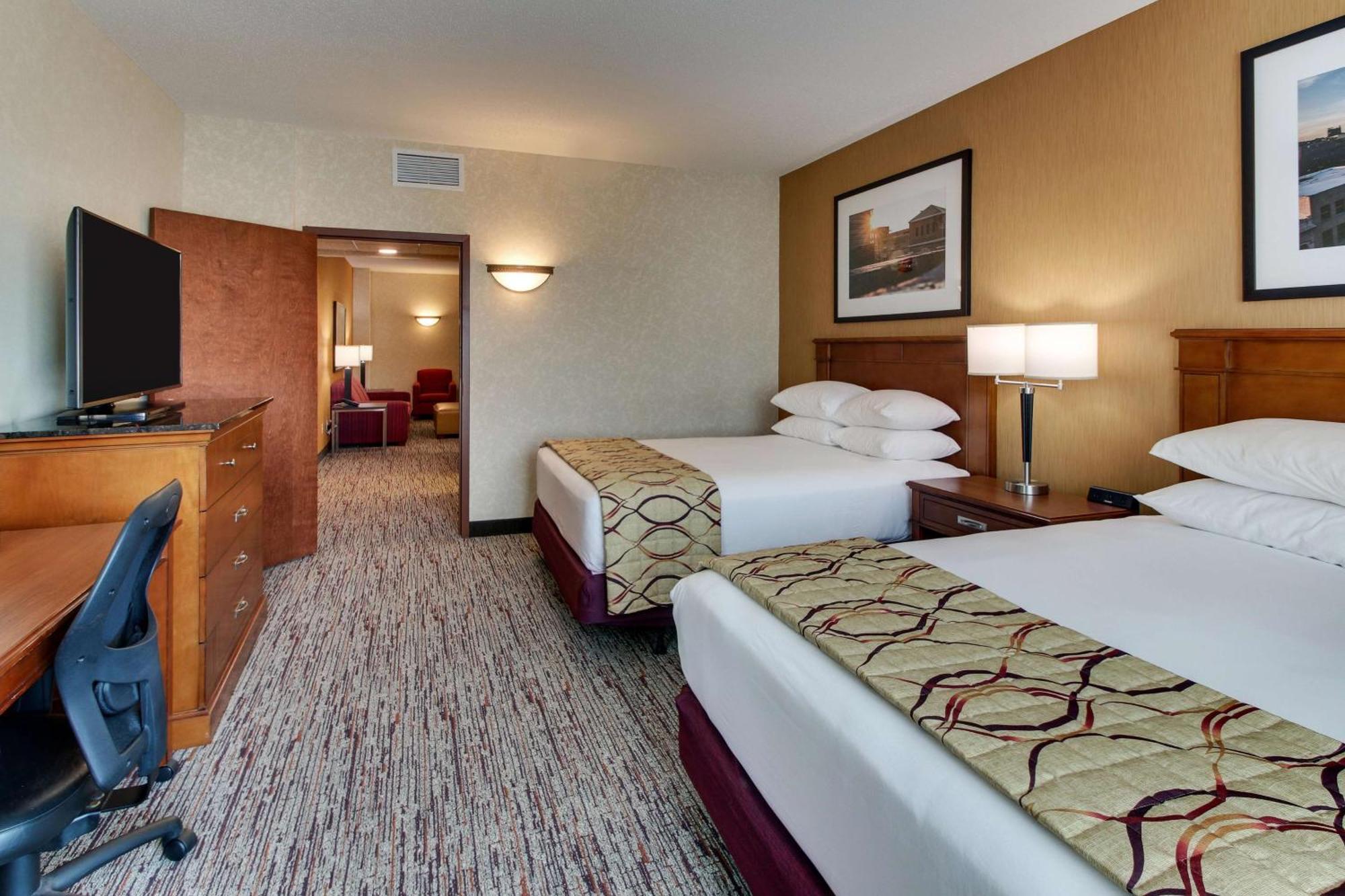 Drury Inn & Suites Meridian Bagian luar foto