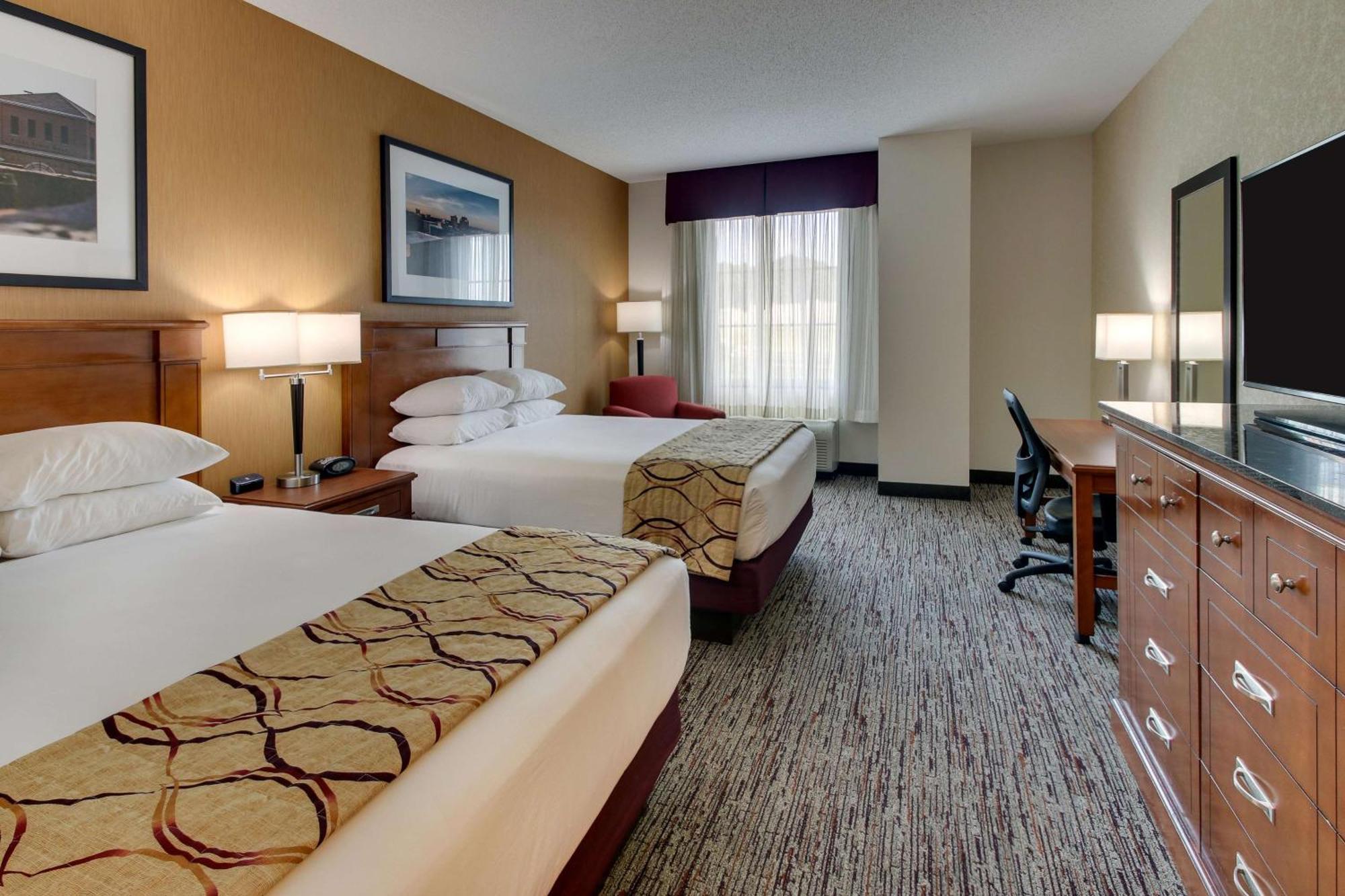 Drury Inn & Suites Meridian Bagian luar foto