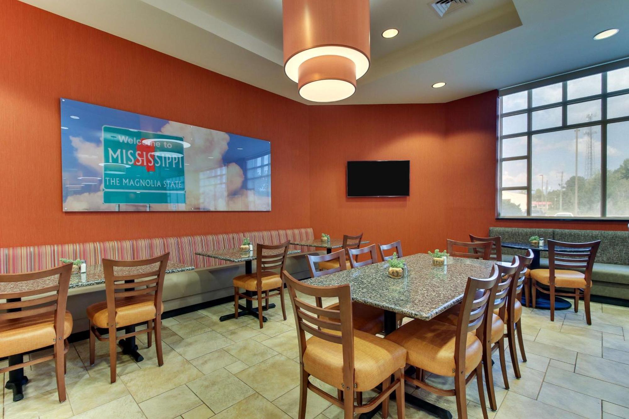 Drury Inn & Suites Meridian Bagian luar foto