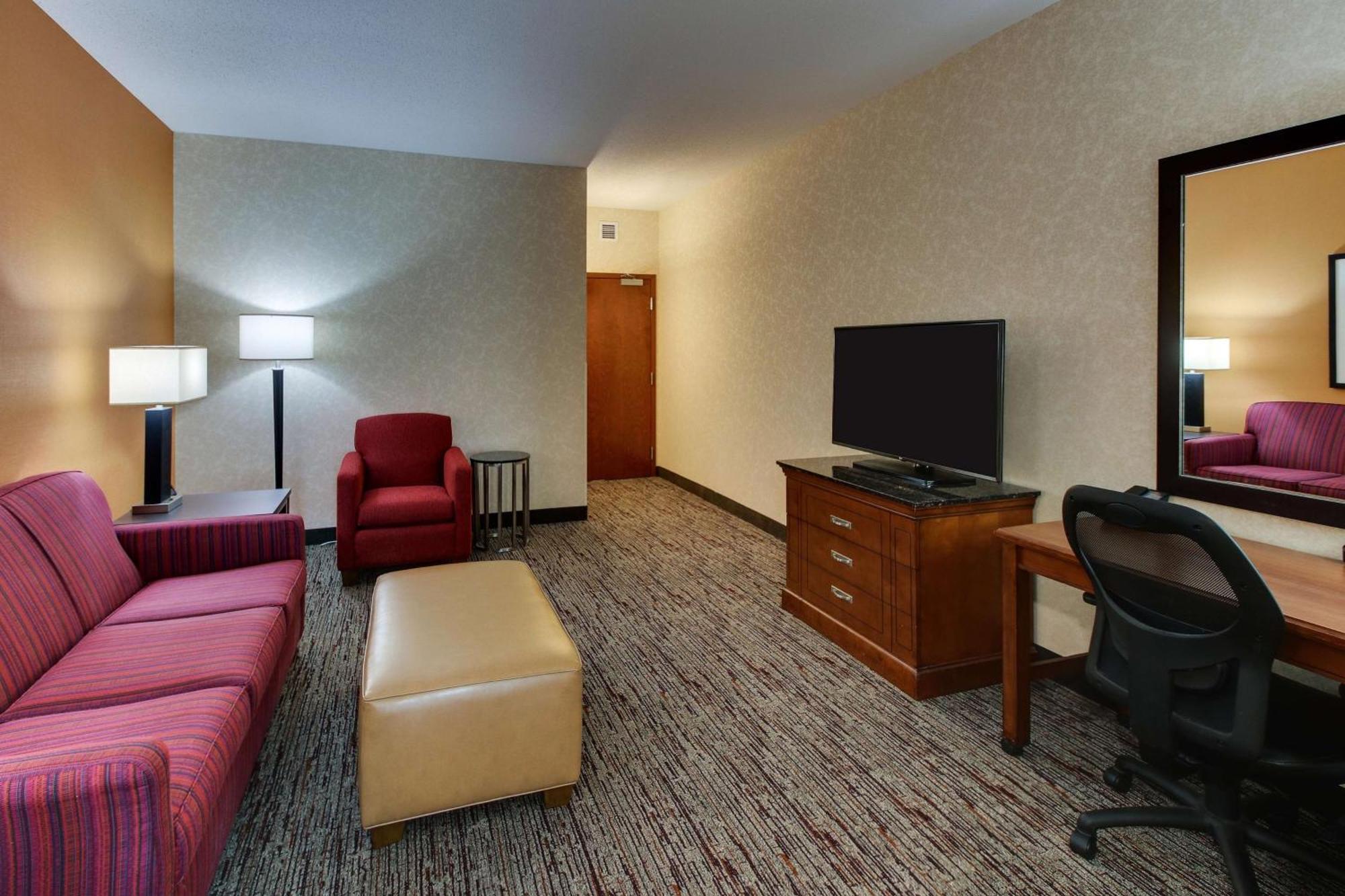 Drury Inn & Suites Meridian Bagian luar foto