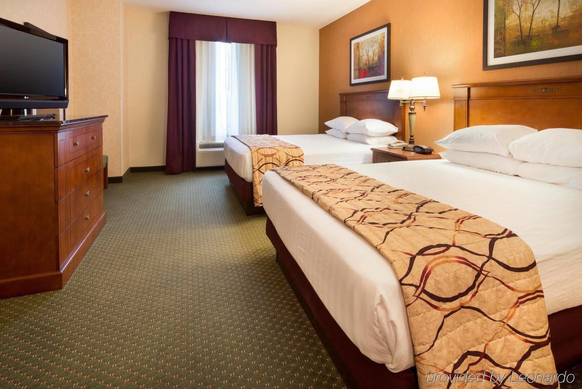 Drury Inn & Suites Meridian Bagian luar foto